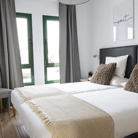 Apartment Holyhome Premium *